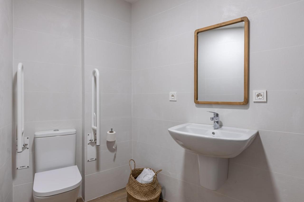 Apartamentos Libere Malaga La Merced 外观 照片