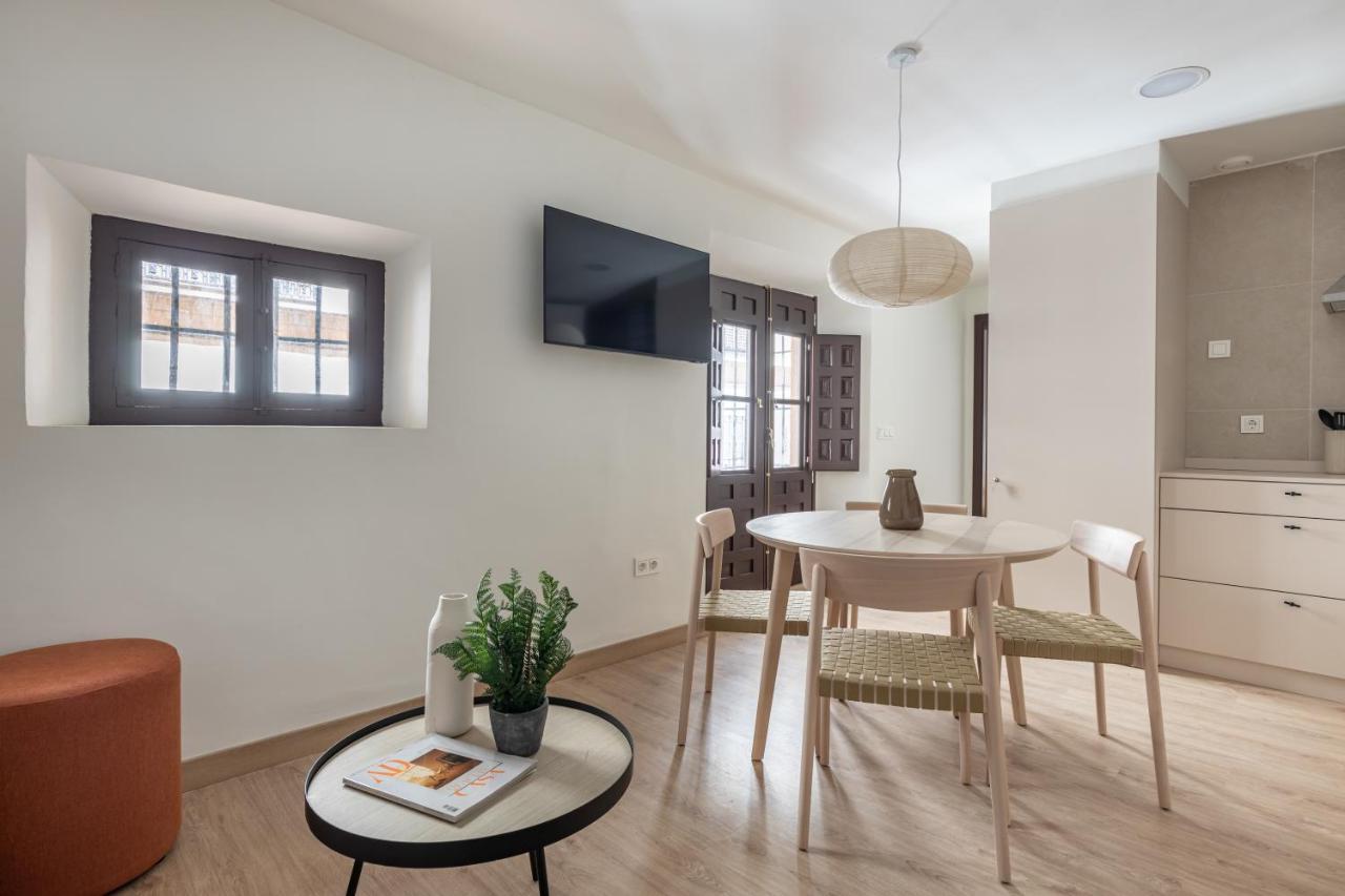 Apartamentos Libere Malaga La Merced 外观 照片